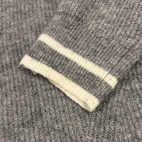 A New Day Gray White Women Cardigan Sweater Size M Oversized V-neck Knit Button - Picture 7 of 10